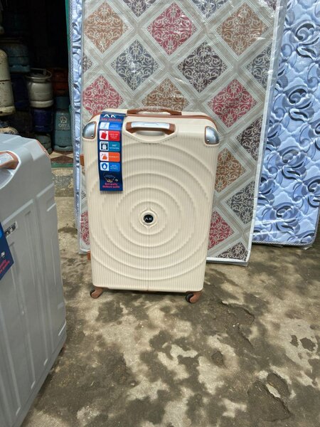 Valise à roulettes de 35kg