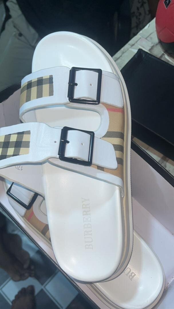 Sandales décontractées blanches