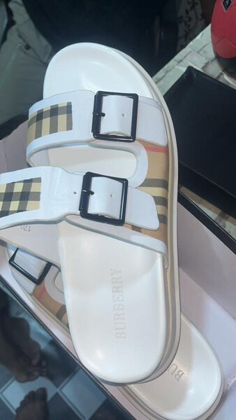 Sandales décontractées blanches