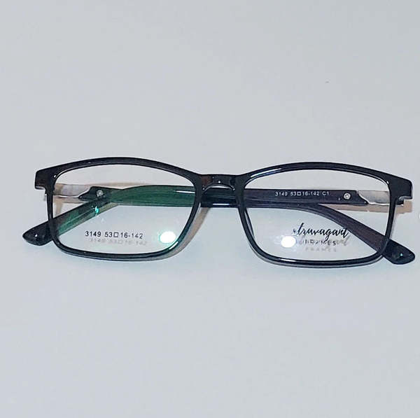 Optical frame black