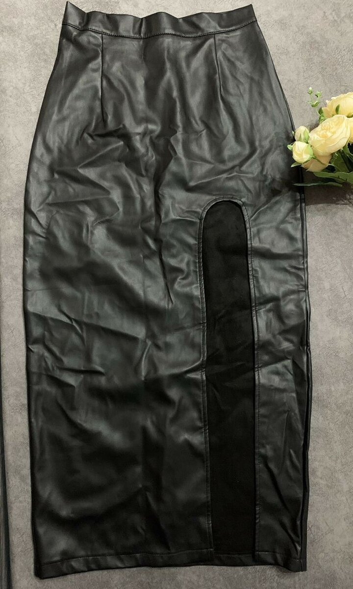 Юбка с разрезом