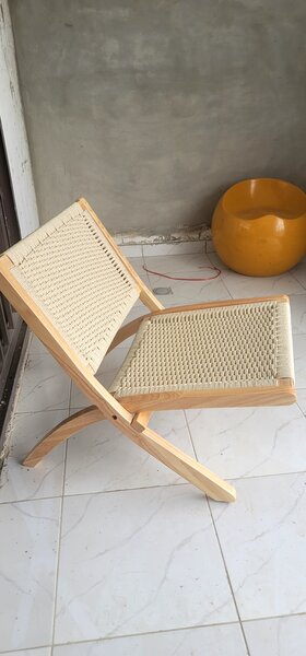 Chaise en bois pliable moderne