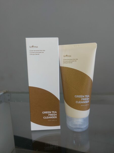 Green tea fresh cleanser