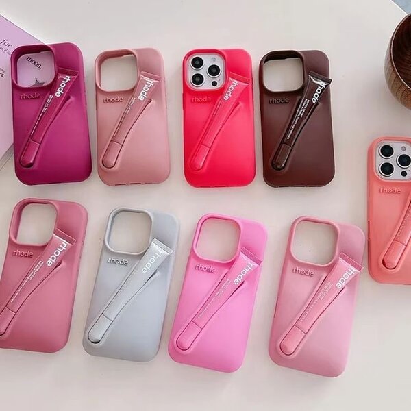 Coque iPhone avec baume à lèvres
