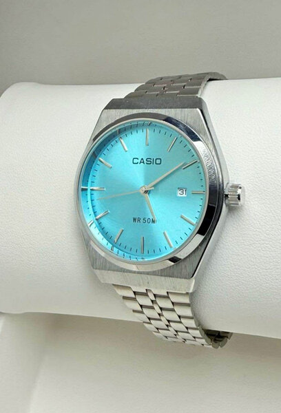 Montre Casio Élégante
