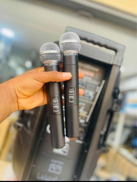 Baffle amplifié avec trépied