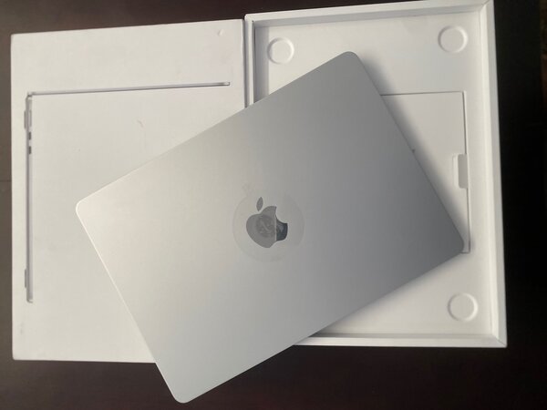 MacBook Air 2022 M2 256gb/8