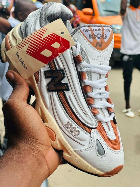 New Balance 1000 Sneakers