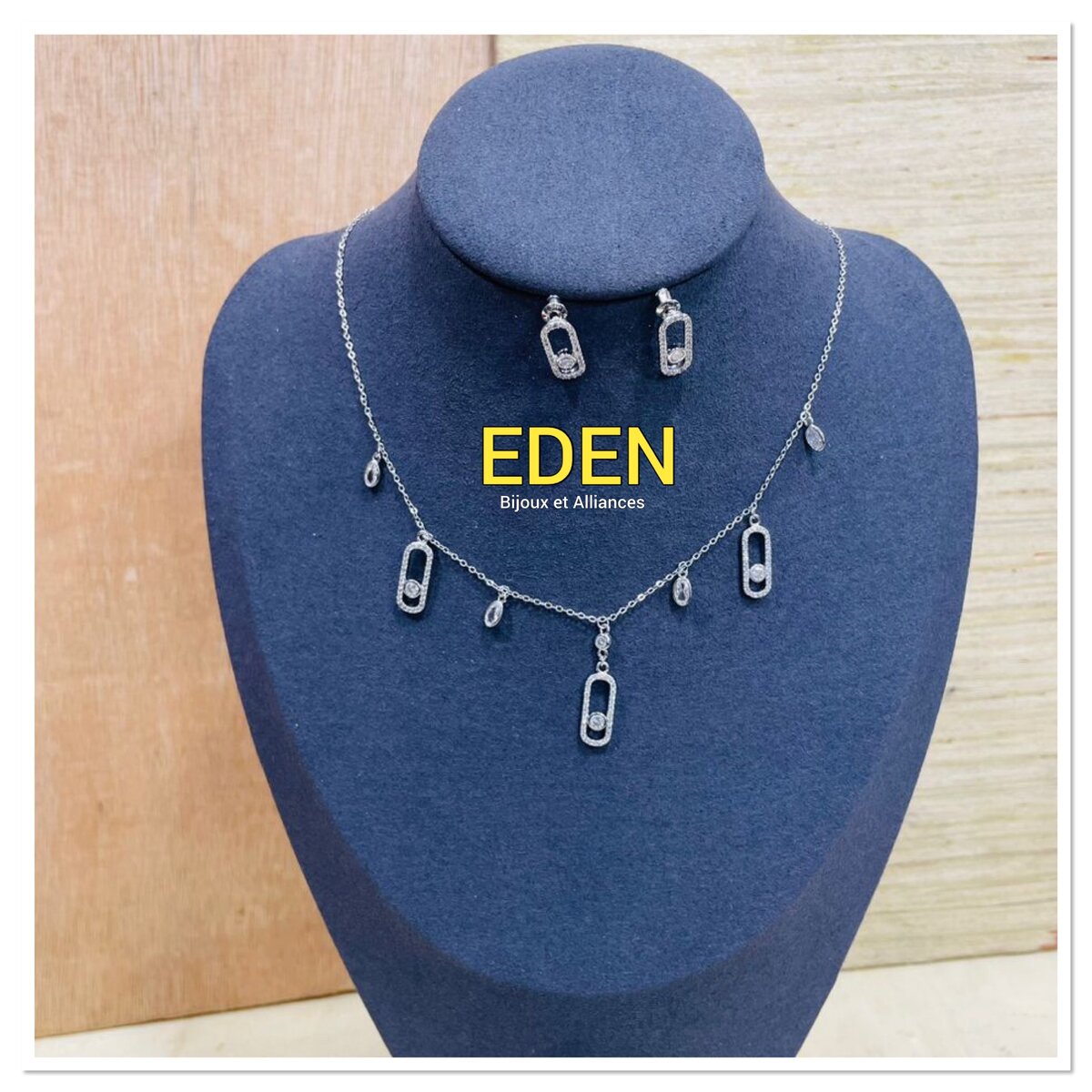 Chaîne ras de cou Messika