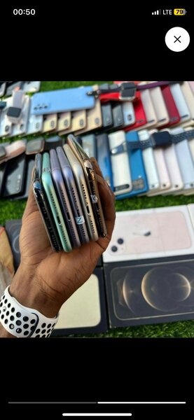 iPhone XR,64gig and 128gig