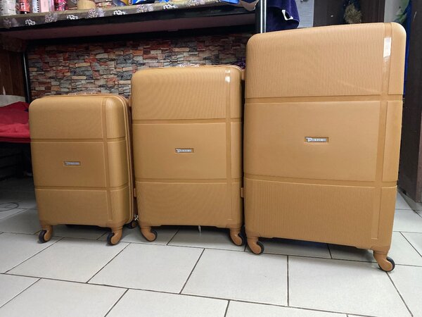 Ensemble de valises modernes