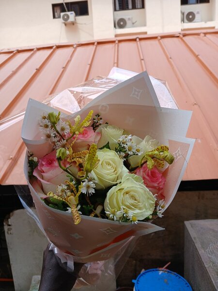 Bouquet de roses roses