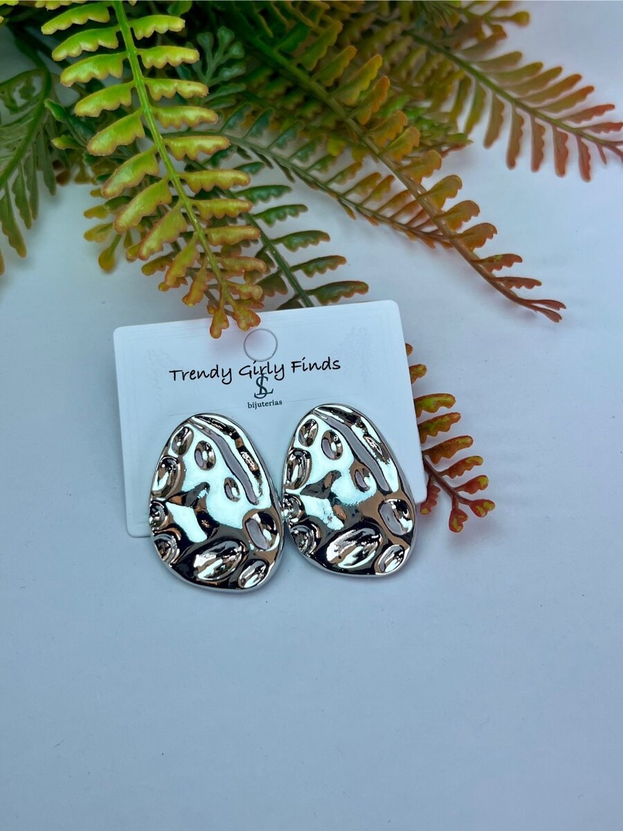 VEE Statement earrings