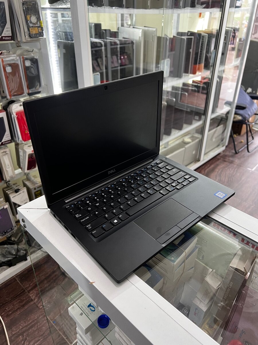 Dell Latitude 7290
