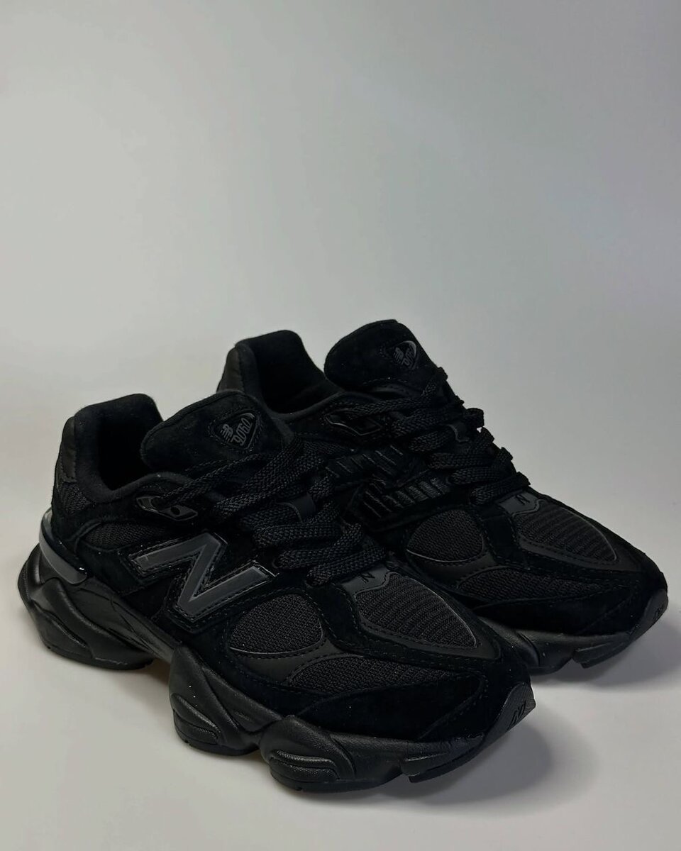 New Balance 9060 All Black