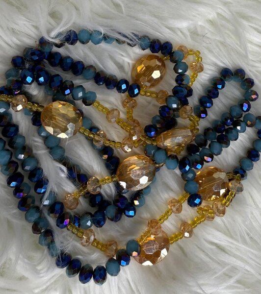 Collier en perles colorées