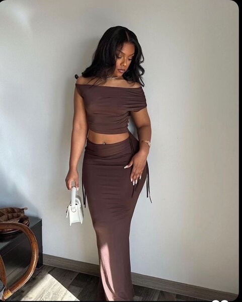 Robe longue marron élégante