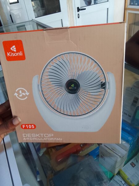 Desktop air circulator fan