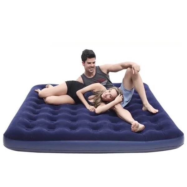 Matelas gonflables trois places