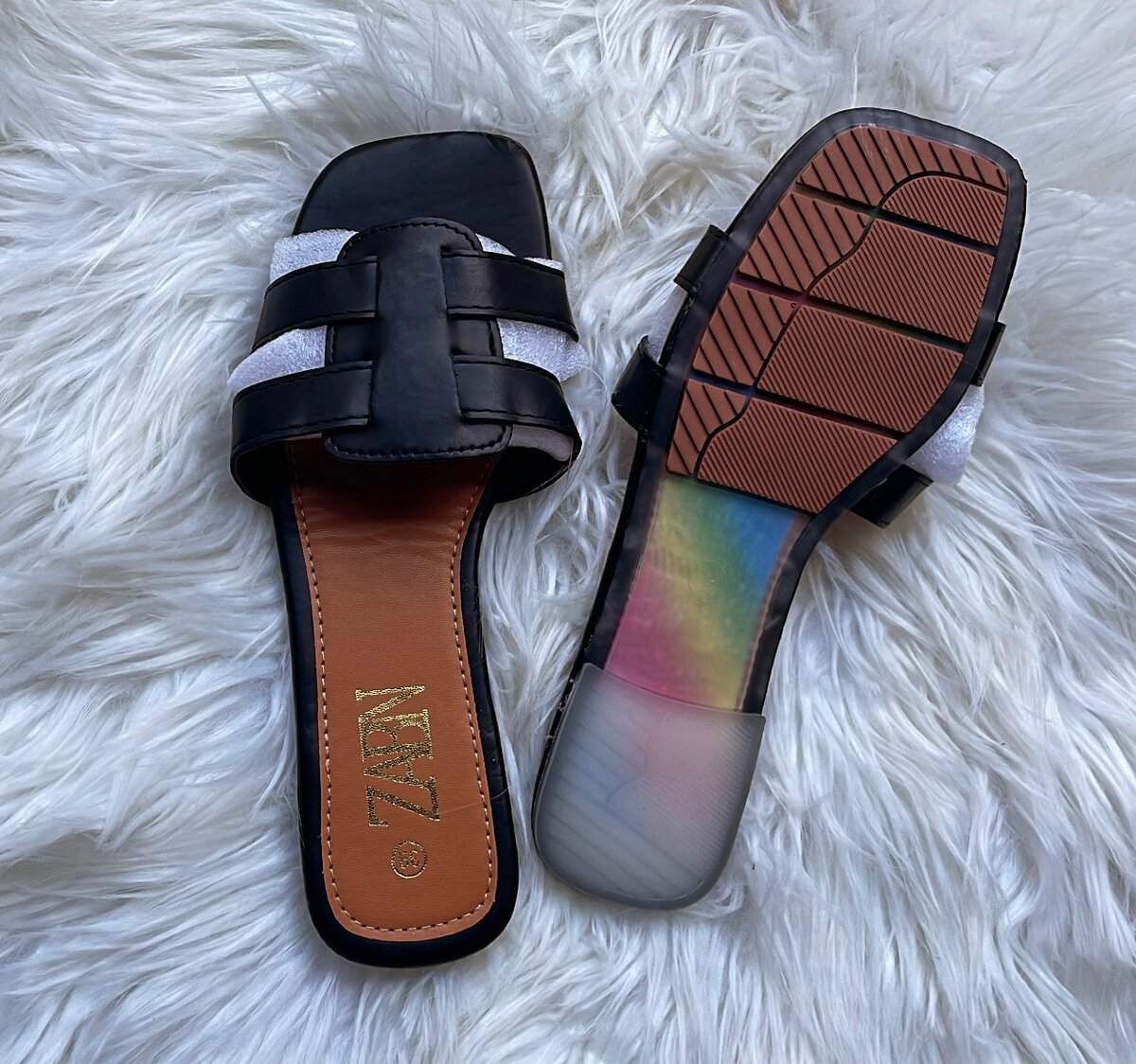 Sandales chic noires et blanches