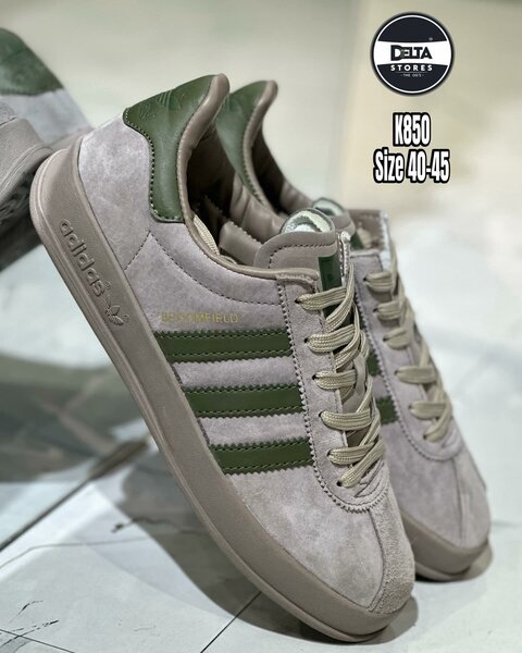 Stylish and comfortable men's sneakers Adidas