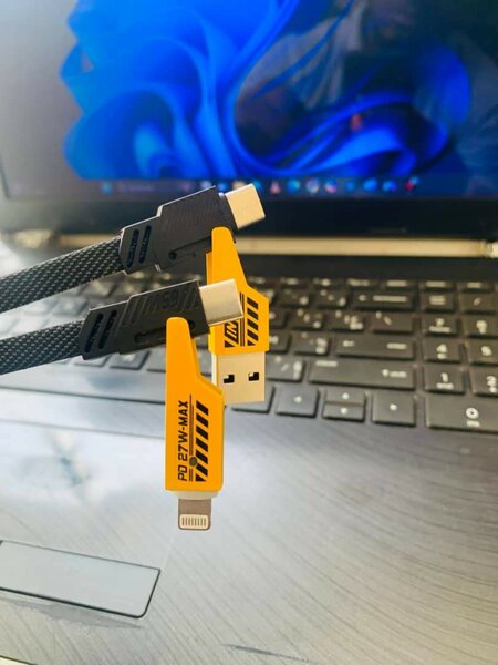 Câble de données 25w/67w tissé