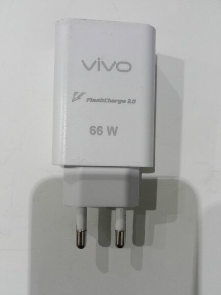 Vivo fast charger 3.0 66w