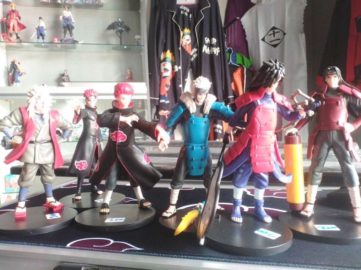 Naruto themed figurines
