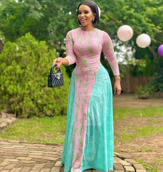 Robe longue à motifs élégante