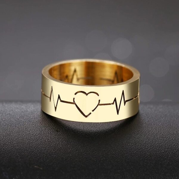 Bague en or design cardiogramme