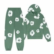 Costume de survêtement tendance