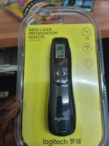 Logitech Télécommande R800