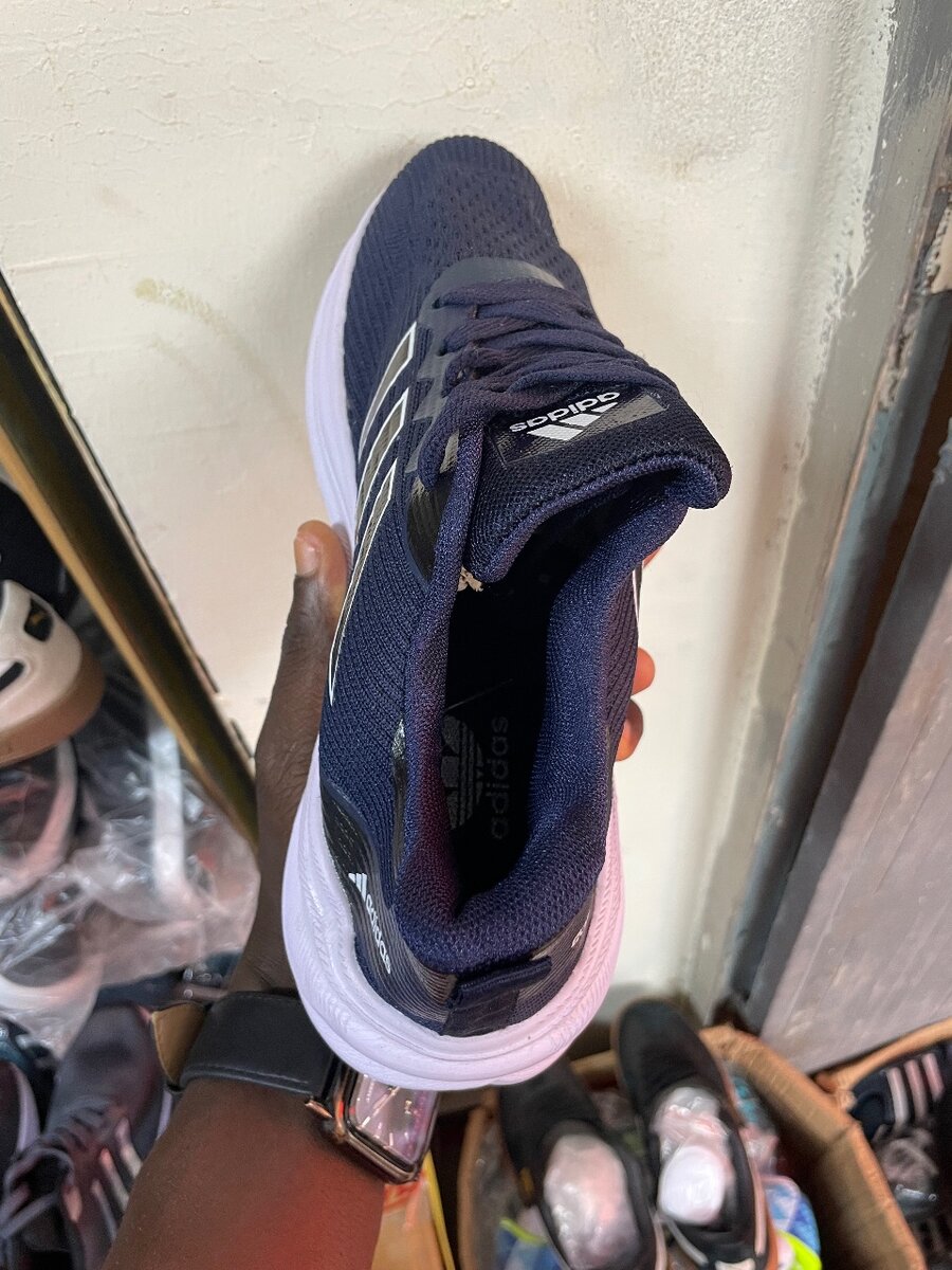 Chaussures de Course Adidas Homme