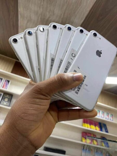 iPhones 7simple casi neuf