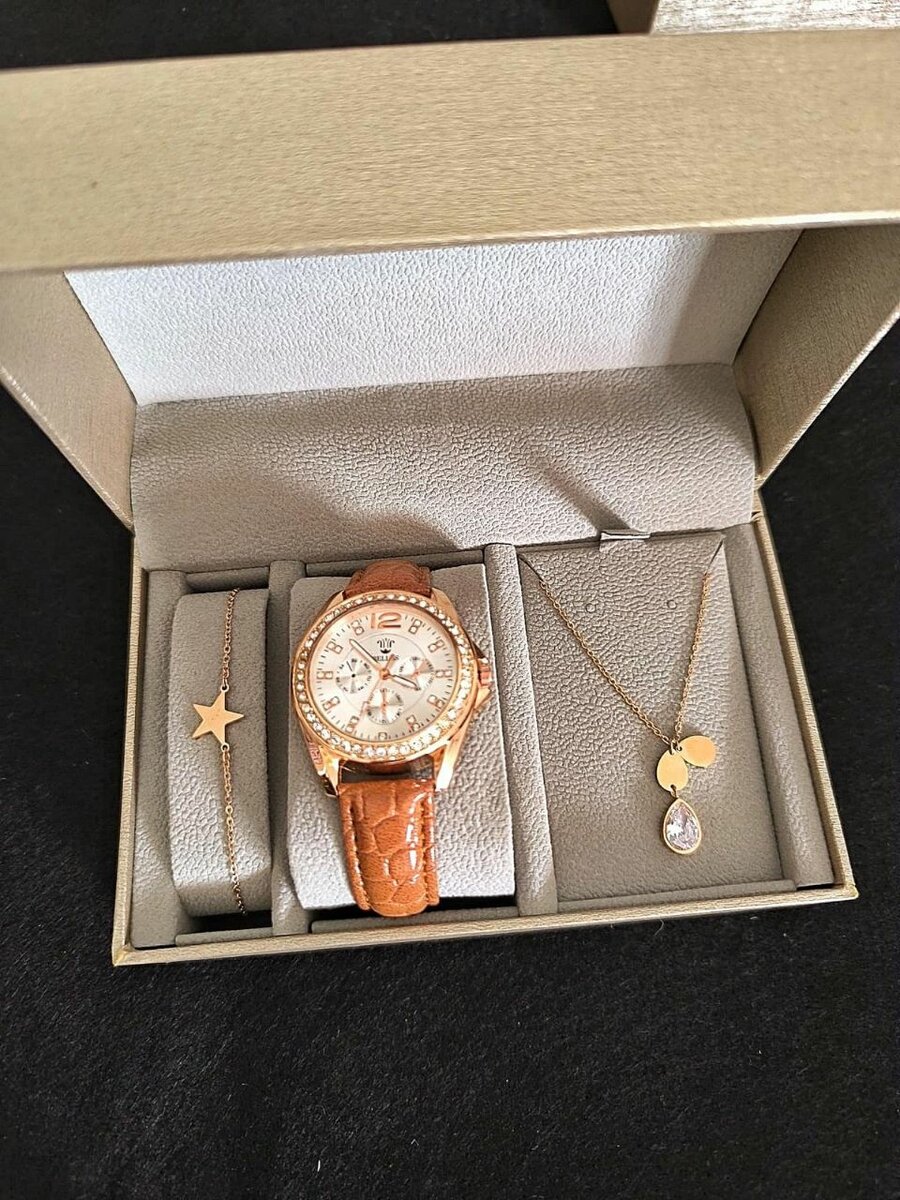 Montre bracelet collier