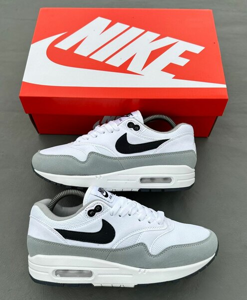 Nike Air Max Sneakers