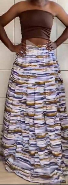 Jupe longue rayée élégante