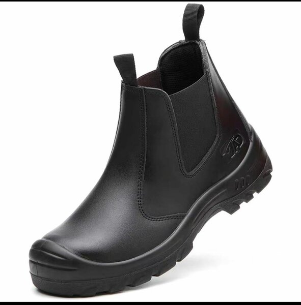 Safety boots