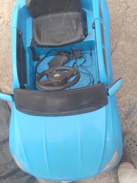 Voiture électrique pour enfants