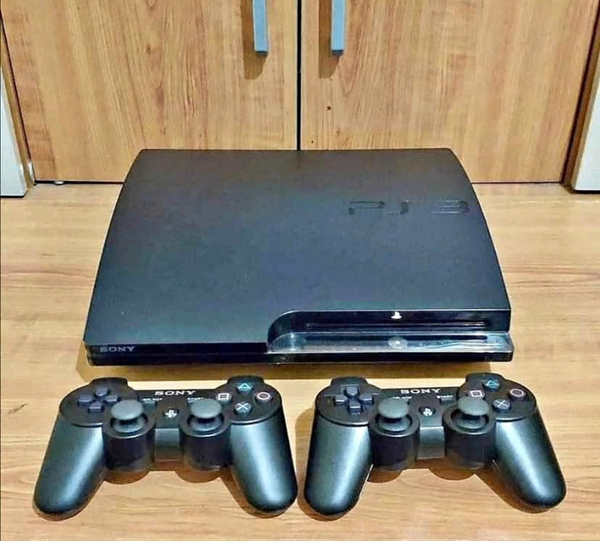 PlayStation 2 with Game Padsabd games