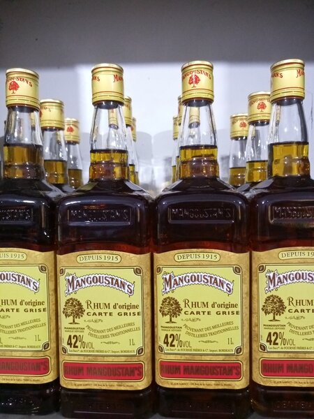 Mangoustan's Rhum 42% Vol