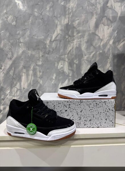 Original Jordan 4 Sneakers