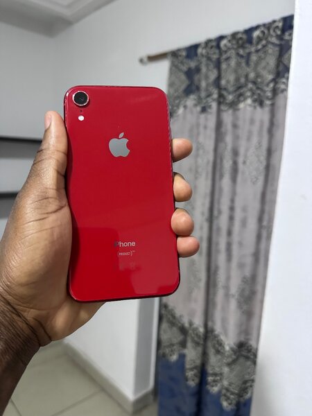 iPhone XR 64G propre