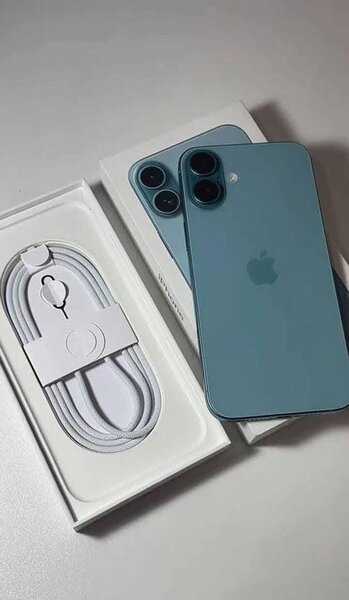 iPhone 16 plus Bleu Neuf