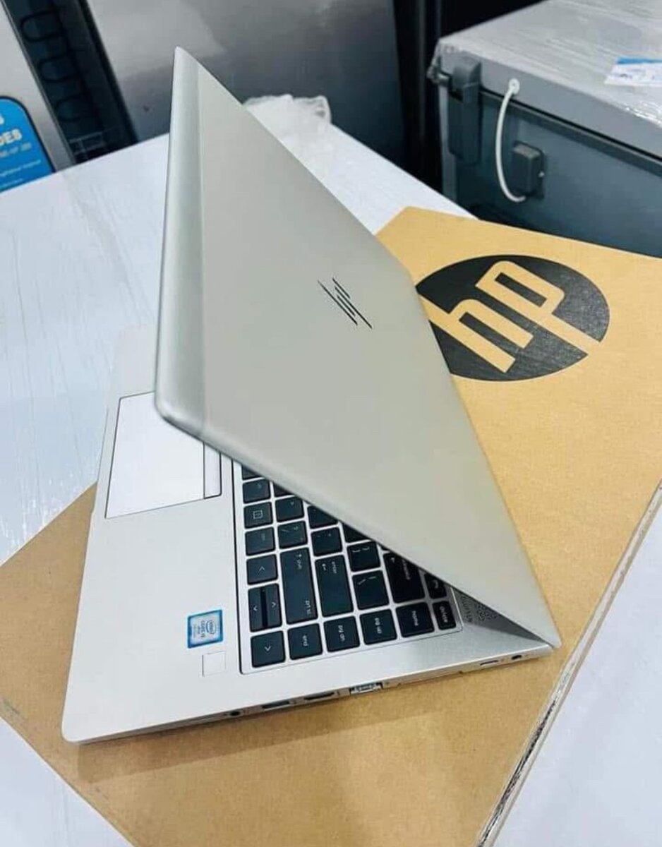 Pc Hp Elitbook G6 core i7 8e G