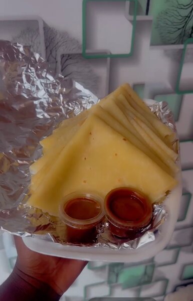 Crêpes nature et crêpes nutela