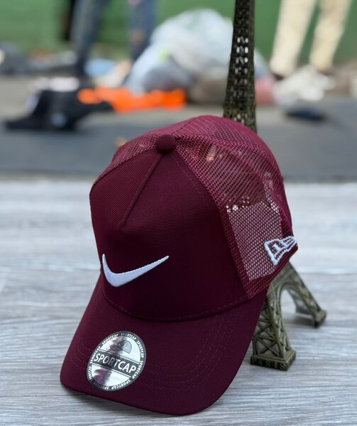 Casquette de sport bordeaux