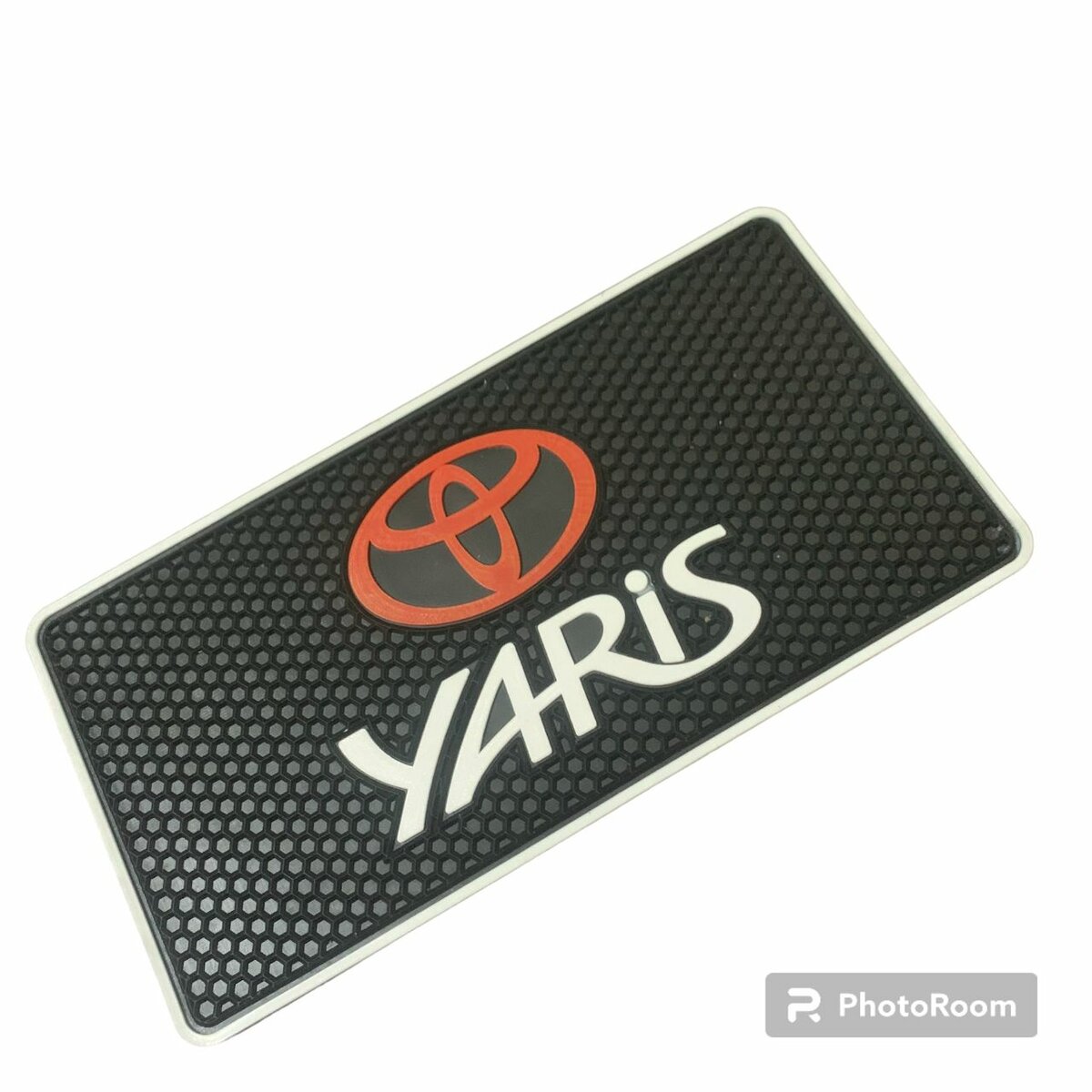 Pack of 1 Toyota Yaris non slip dashboard matt