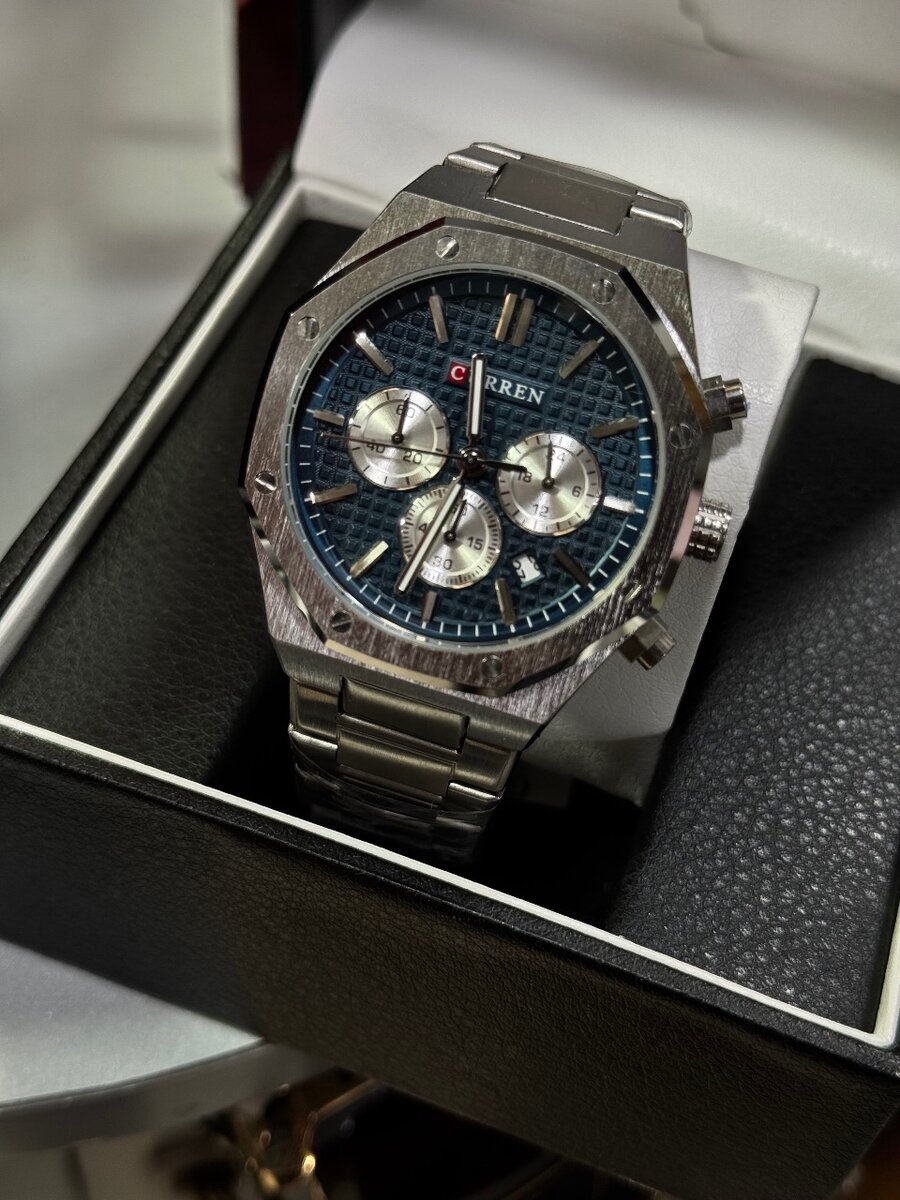 Часы фирмы curren