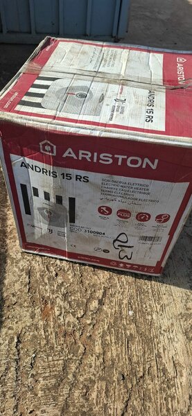 Ariston instant water heater 15 Liters made in Italy